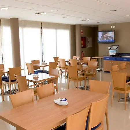 ホテル Castellon 3*